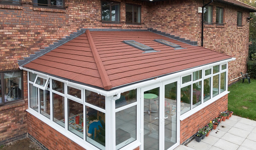 A tiled red roof.